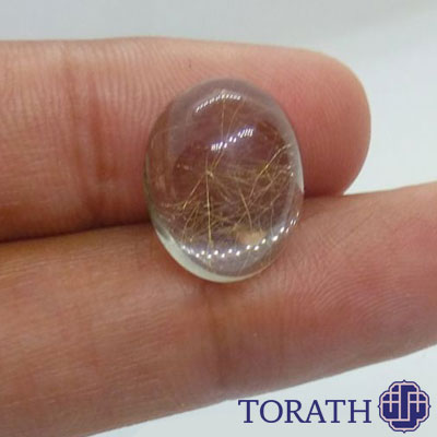 Crystal Healing روش پزشکی شبه علمی است که در آن از سنگ‌ها و بلورهای نیمه قیمتی مانند در، آمیتیست یا اوپال استفاده می‌کنند.